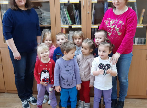 Pierwsza wizyta przedszkolaków z Grupy 9 w bibliotece