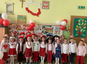 Realizacja Miedzynarodowego Projektu Edukacyjnego ,,Piękna Nasza Polska Cała" - Narodowe Święto Niepodległości